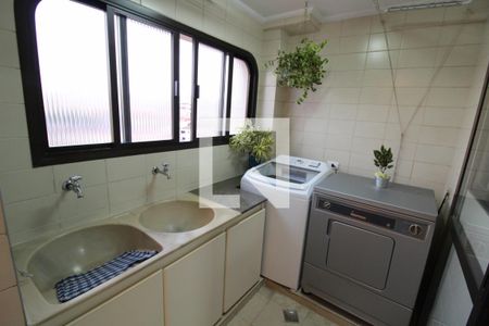 Apartamento à venda com 145m², 3 quartos e 3 vagasÁrea de Serviço