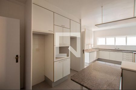 Apartamento à venda com 418m², 3 quartos e sem vagaCozinha