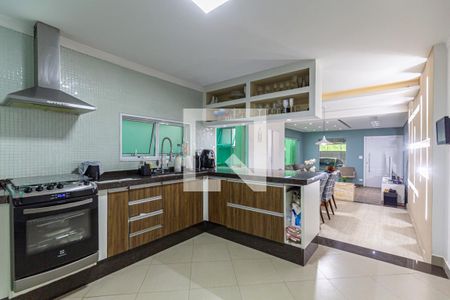 Casa à venda com 137m², 4 quartos e 2 vagas Casa à venda com 137m², 4 quartos e 2 vagasCozinha