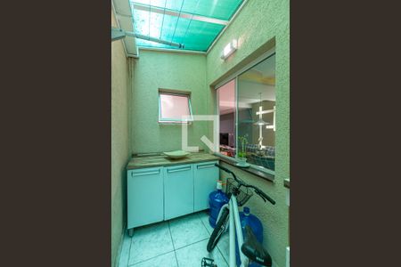 Casa à venda com 137m², 4 quartos e 2 vagas Casa à venda com 137m², 4 quartos e 2 vagasÁrea de Serviço