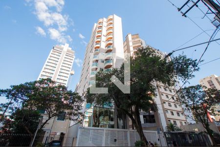 Apartamento para alugar com 75m², 2 quartos e 2 vagasFachada
