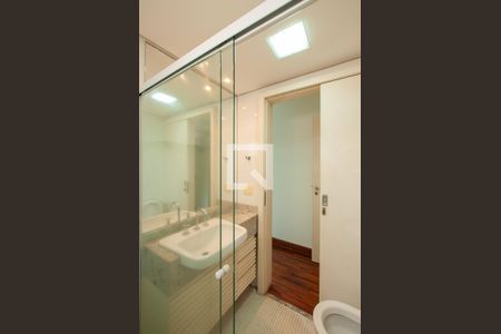 Apartamento para alugar com 75m², 2 quartos e 2 vagasBanheiro da Suíte