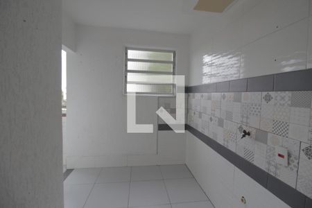 Cozinha de apartamento à venda com 2 quartos, 50m² em Rubem Berta, Porto Alegre