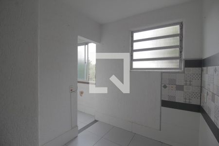 Cozinha de apartamento à venda com 2 quartos, 50m² em Rubem Berta, Porto Alegre