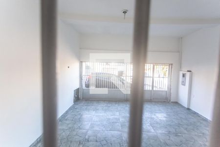 Vista sala de estar de casa à venda com 3 quartos, 200m² em Ferrazópolis, São Bernardo do Campo