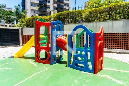 Apartamento à venda com 97m², 2 quartos e 1 vagaÁrea comum - Playground