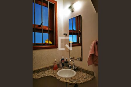 Casa à venda com 346m², 3 quartos e 4 vagas Casa à venda com 346m², 3 quartos e 4 vagasLavabo