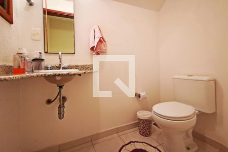 Casa à venda com 346m², 3 quartos e 4 vagas Casa à venda com 346m², 3 quartos e 4 vagasLavabo