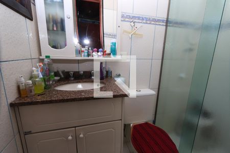 Casa à venda com 300m², 3 quartos e 4 vagasBanheiro da Suíte 1