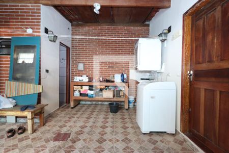 Casa à venda com 300m², 3 quartos e 4 vagasLavanderia