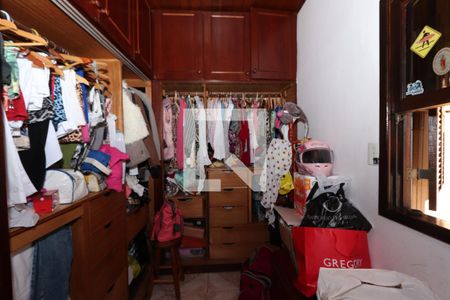 Casa à venda com 300m², 3 quartos e 4 vagasQuarto