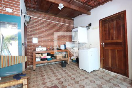 Casa à venda com 300m², 3 quartos e 4 vagasLavanderia