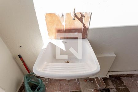 Casa para alugar com 80m², 2 quartos e 1 vagaÁrea de Serviço 1