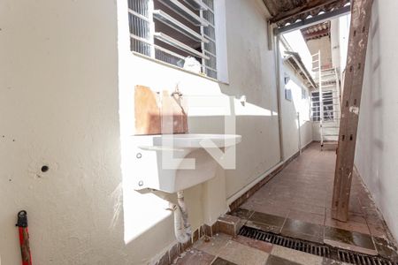 Casa para alugar com 80m², 2 quartos e 1 vagaÁrea de Serviço 1