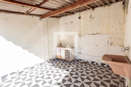 Casa para alugar com 80m², 2 quartos e 1 vagaÁrea de Serviço 2