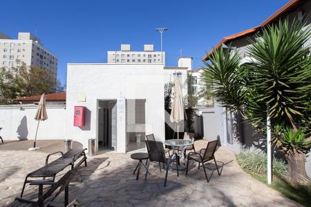 Apartamento para alugar com 52m², 2 quartos e 1 vagaÁrea comum - Banheiro da Piscina