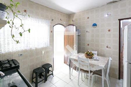 Casa à venda com 139m², 3 quartos e 2 vagas Casa à venda com 139m², 3 quartos e 2 vagasCozinha