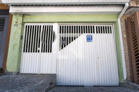 Casa à venda com 139m², 3 quartos e 2 vagas Casa à venda com 139m², 3 quartos e 2 vagasFachada