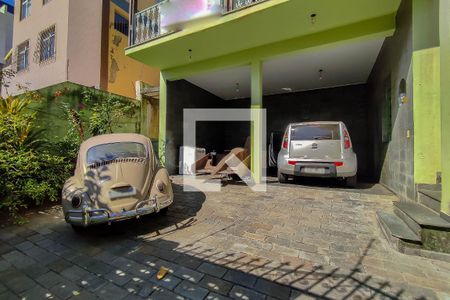Casa à venda com 240m², 4 quartos e 4 vagasGaragem