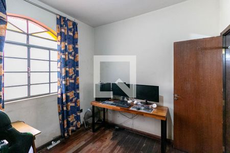 Casa à venda com 240m², 4 quartos e 4 vagasQuarto 2