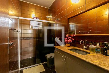 Casa à venda com 240m², 4 quartos e 4 vagasBanheiro Social