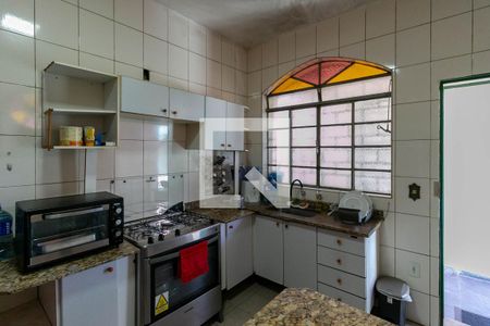 Casa à venda com 240m², 4 quartos e 4 vagasCozinha