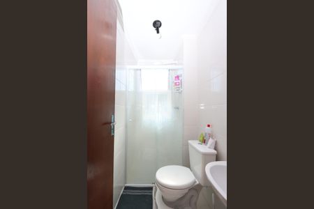 Banheiro da Suíte de apartamento para alugar com 2 quartos, 55m² em Jardim Imperador (zona Leste), São Paulo
