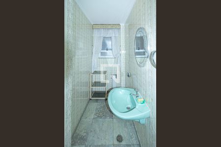 Apartamento para alugar com 240m², 3 quartos e 3 vagasLavabo