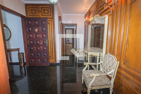 Hall de entrada de apartamento à venda com 3 quartos, 240m² em Bela Vista, São Paulo