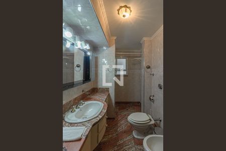 Apartamento para alugar com 240m², 3 quartos e 3 vagasBanheiro da Suíte