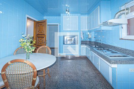 Apartamento para alugar com 240m², 3 quartos e 3 vagasCozinha