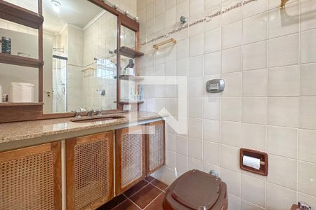 Apartamento para alugar com 180m², 3 quartos e 2 vagasBanheiro 3