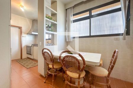 Apartamento para alugar com 180m², 3 quartos e 2 vagasCozinha