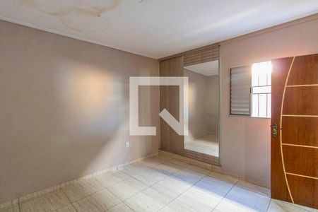 Suíte  de casa para alugar com 1 quarto, 60m² em Jardim Laone, São Paulo