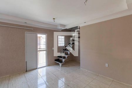 Sala de casa para alugar com 1 quarto, 60m² em Jardim Laone, São Paulo