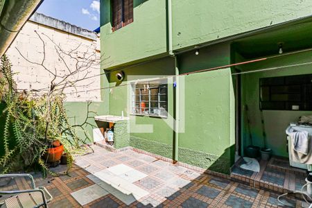 Casa à venda com 300m², 3 quartos e 2 vagas Casa à venda com 300m², 3 quartos e 2 vagasQuintal