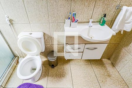 Casa à venda com 300m², 3 quartos e 2 vagas Casa à venda com 300m², 3 quartos e 2 vagasBanheiro Social