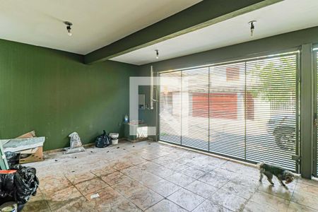 Casa à venda com 300m², 3 quartos e 2 vagas Casa à venda com 300m², 3 quartos e 2 vagasGaragem