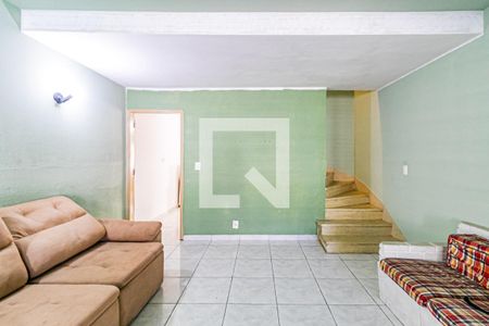 Sala de casa à venda com 3 quartos, 300m² em Jardim Peri Peri, São Paulo