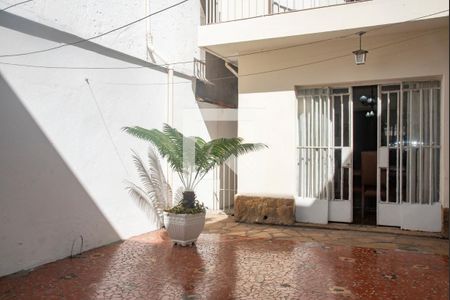 Casa para alugar com 197m², 3 quartos e 4 vagas Casa para alugar com 197m², 3 quartos e 4 vagasQuintal