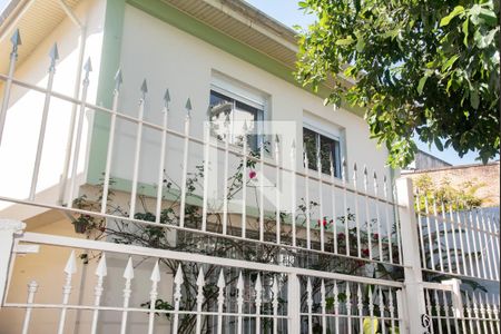 Casa para alugar com 197m², 3 quartos e 4 vagas Casa para alugar com 197m², 3 quartos e 4 vagasFachada