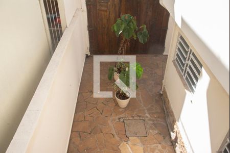 Casa para alugar com 197m², 3 quartos e 4 vagas Casa para alugar com 197m², 3 quartos e 4 vagasVista da Varanda do Corredor do 2° Piso