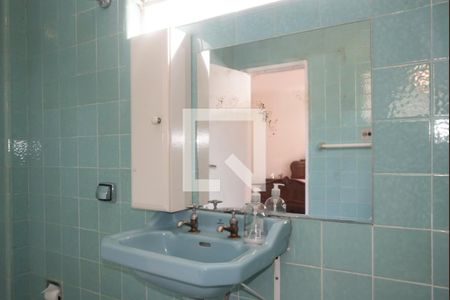 Casa para alugar com 197m², 3 quartos e 4 vagas Casa para alugar com 197m², 3 quartos e 4 vagasBanheiro da Suíte