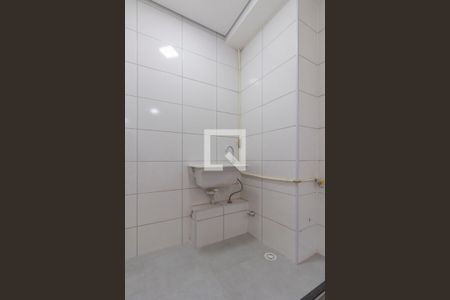 Área de Serviço de apartamento para alugar com 2 quartos, 40m² em Jardim Santo Antonio, São Paulo