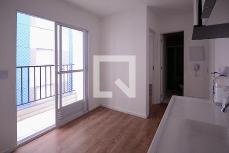 Sala/Cozinha  de apartamento para alugar com 2 quartos, 33m² em Ipiranga, São Paulo