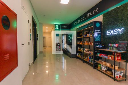 Área comum de kitnet/studio para alugar com 1 quarto, 19m² em Rebouças, Curitiba