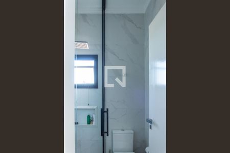 Casa para alugar com 250m², 3 quartos e 6 vagasBanheiro da Suíte 1