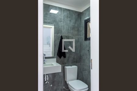 Casa para alugar com 250m², 3 quartos e 6 vagasLavabo