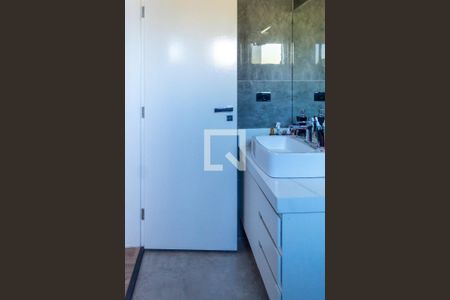 Casa para alugar com 250m², 3 quartos e 6 vagasBanheiro da Suíte 3