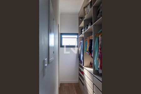 Casa para alugar com 250m², 3 quartos e 6 vagasCloset da suíte 2